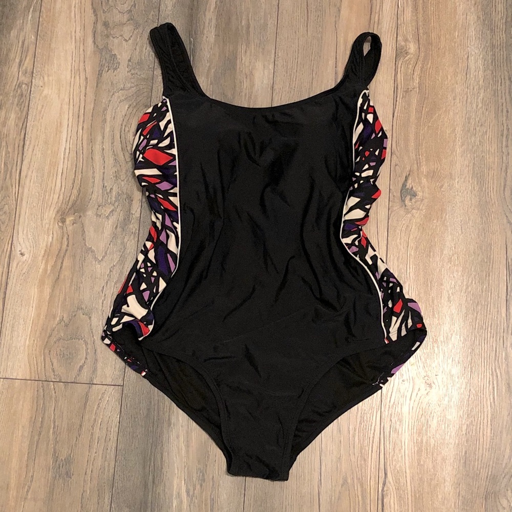 Catalina Black One Piece Swimsuit 🩱
